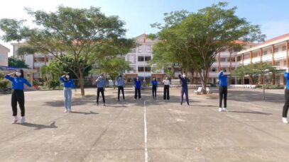 Trường THPT Ngô Văn Cấn, huyện Mỏ Cày Bắccùng “Bến Tre – Vượt Qua Nỗi Sợ nCoV”